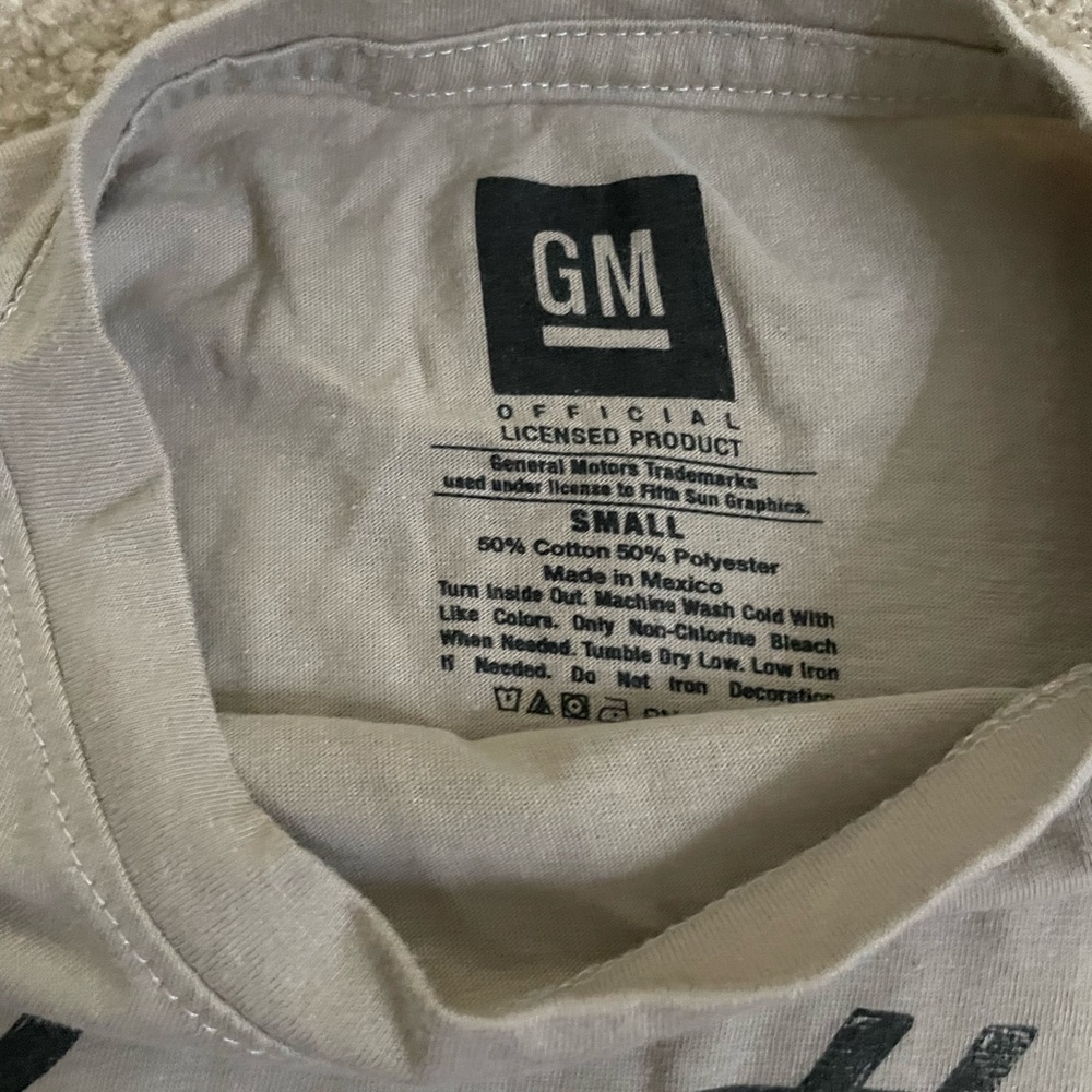 Tan graphic Corvette tee Size S - Picture 2 of 3